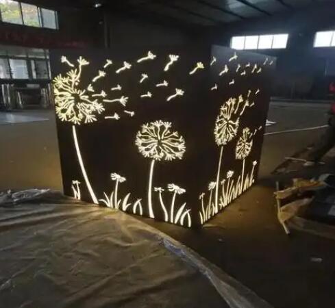 兰西耐候钢灯箱